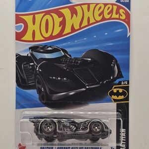 Hot Wheels Batman: Arkham Asylum Batmobile 54/250